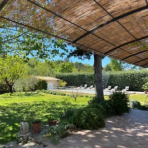 les-cypres-lourmarin.fr-provencehotel.com/